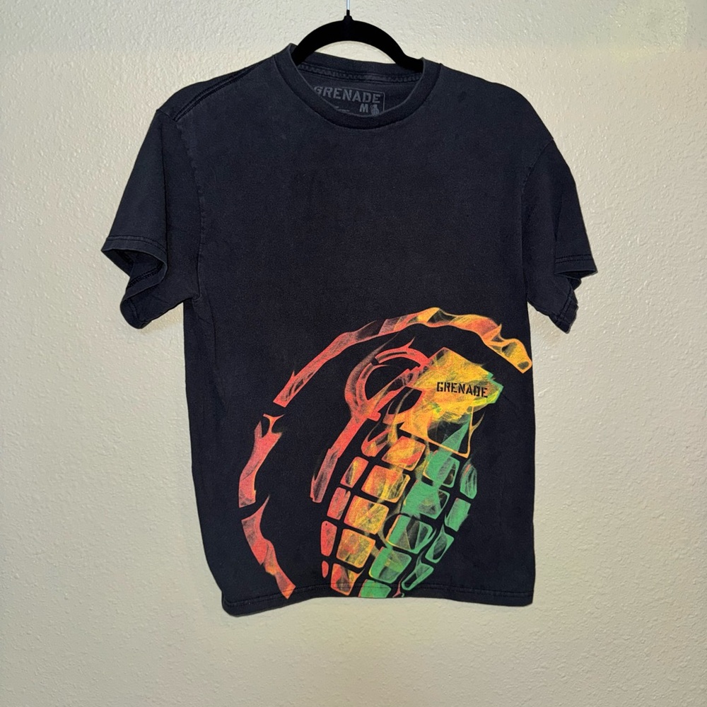 Men’s Grenade Graphic T-Shirt Size Medium Black Multicolor Grenade Logo Tee